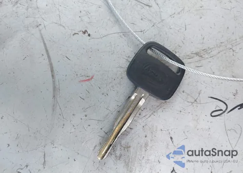 2003 Toyota Camry Le from USA, damaged, VIN 4T1BE32K93U690818